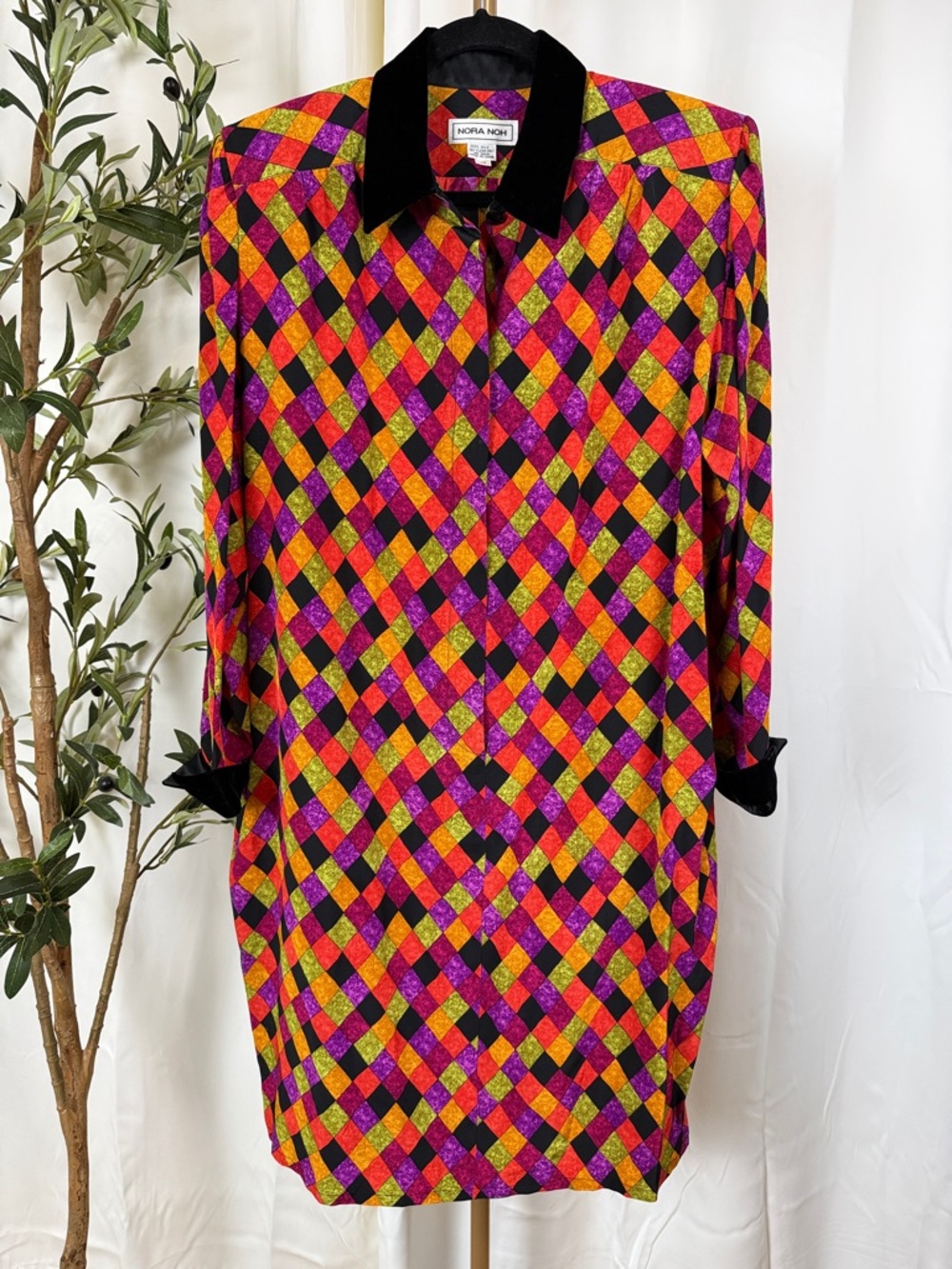 Nora Noh Multicolor Diamond-Print Long Sleeve Dress with Black Collar